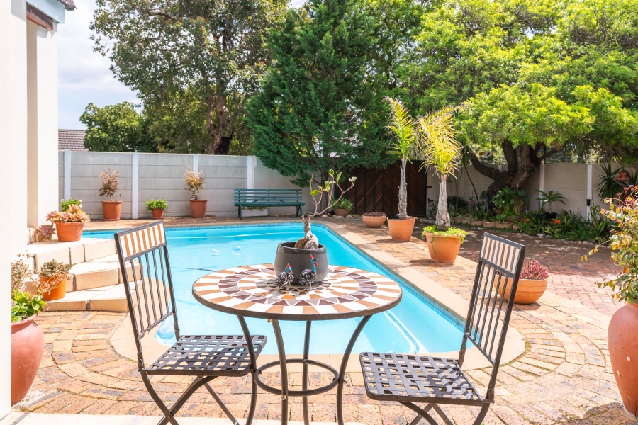 3 Bedroom Property for Sale in Pinelands Western Cape